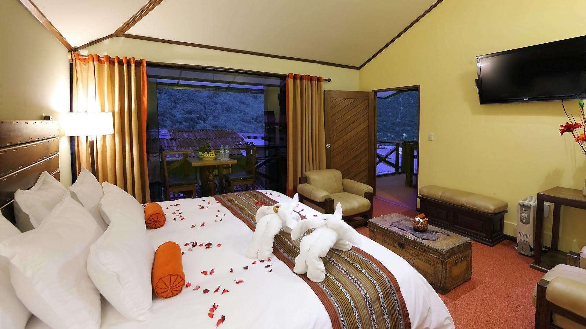 Hotel La Cabana Machupicchu Aguas Calientes ภายนอก รูปภาพ